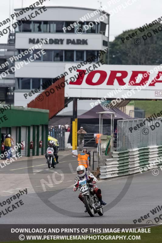 Vintage motorcycle club;eventdigitalimages;mallory park;mallory park trackday photographs;no limits trackdays;peter wileman photography;trackday digital images;trackday photos;vmcc festival 1000 bikes photographs